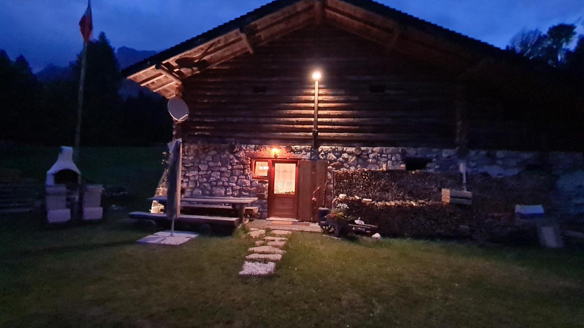 Baita Pra Petina Pale Di San Martino Siror 外观 照片